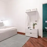 Casa de hóspedes Easylife - In Via Della Spiga 4*