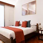 Easylife - In Via Della Spiga 4*