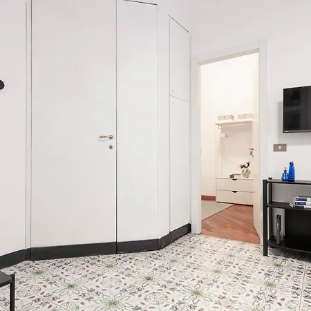 Easylife - In Via Della Spiga 4*